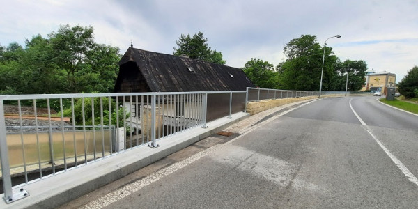 Opěrná zeď ul. Ptácká, Mladá Boleslav