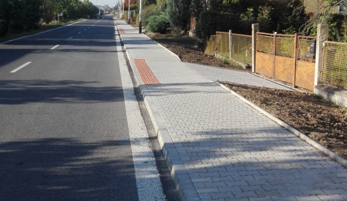 Chodníky Bezděčín