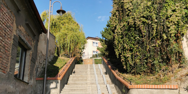 Ulice Revoluční, Benátky nad Jizerou