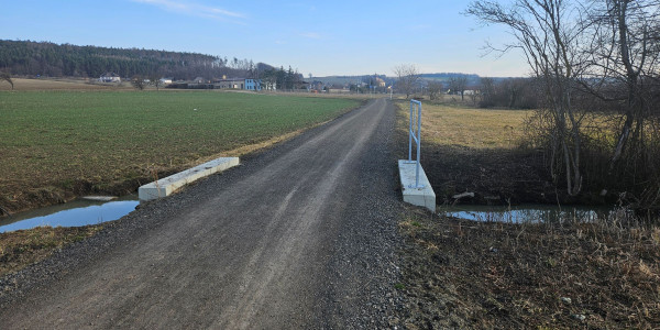 Cyklostezka na bývalé dráze, Dobrovice