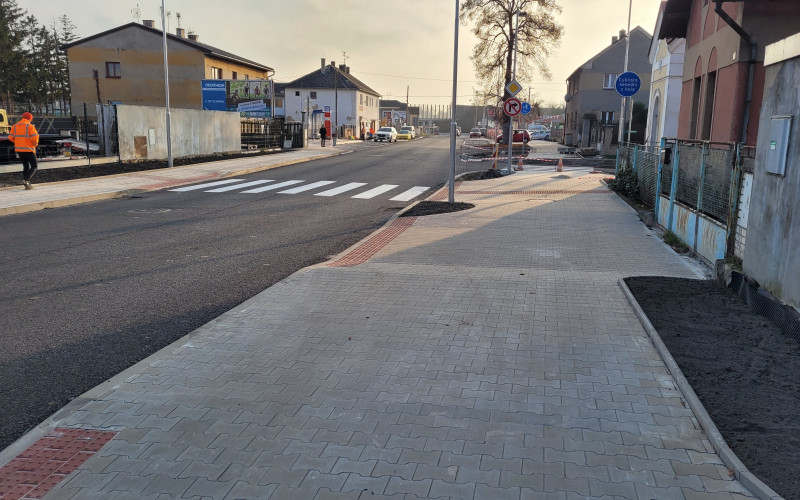 Rekonstrukce ulice Pražská v Bezděčíně - II. etapa, vč. cyklostezky