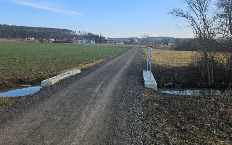 Cyklostezka na bývalé dráze, Dobrovice