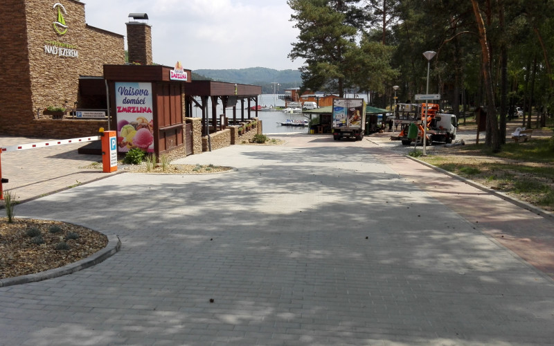 Revitalizace pobřeží Máchova jezera